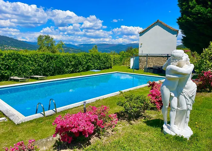 אכסניה Solar Alegria Oliveira de Frades